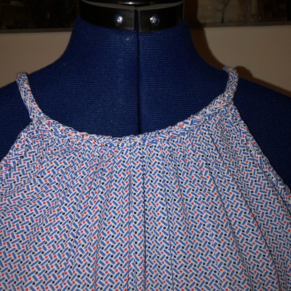 GAP Patterned Tank Top - Picture 2 of 6